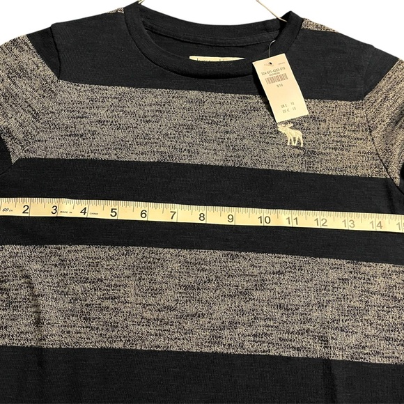 NWT Abercrombie Kids Gray/Navy Striped Top - Picture 5 of 6